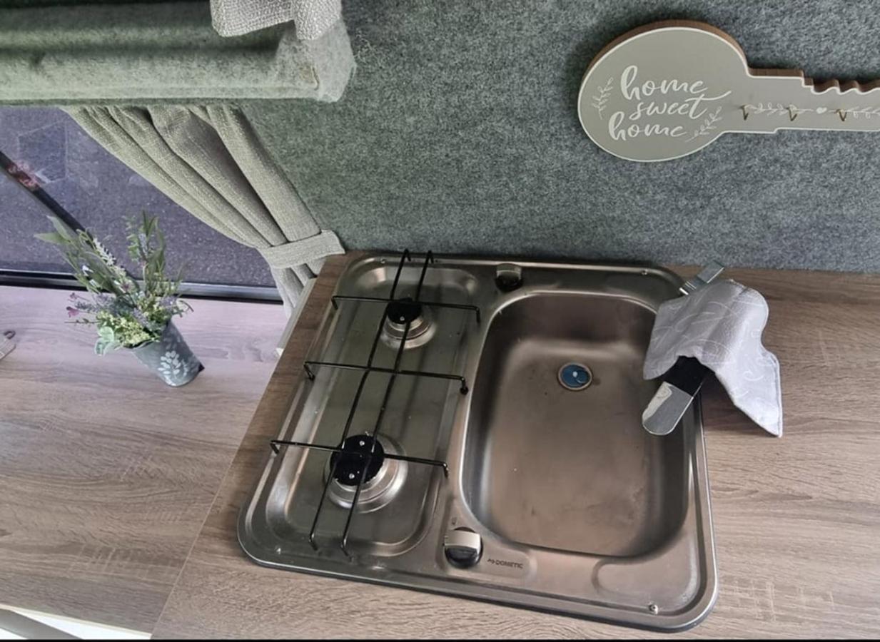 Retro Camper Hire Hotel Dublin Ngoại thất bức ảnh