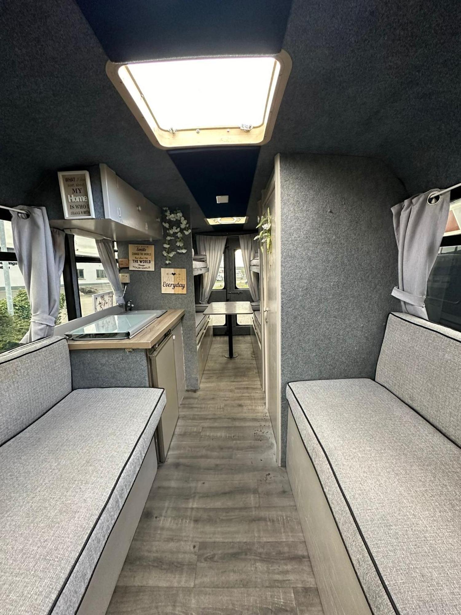 Retro Camper Hire Hotel Dublin Ngoại thất bức ảnh