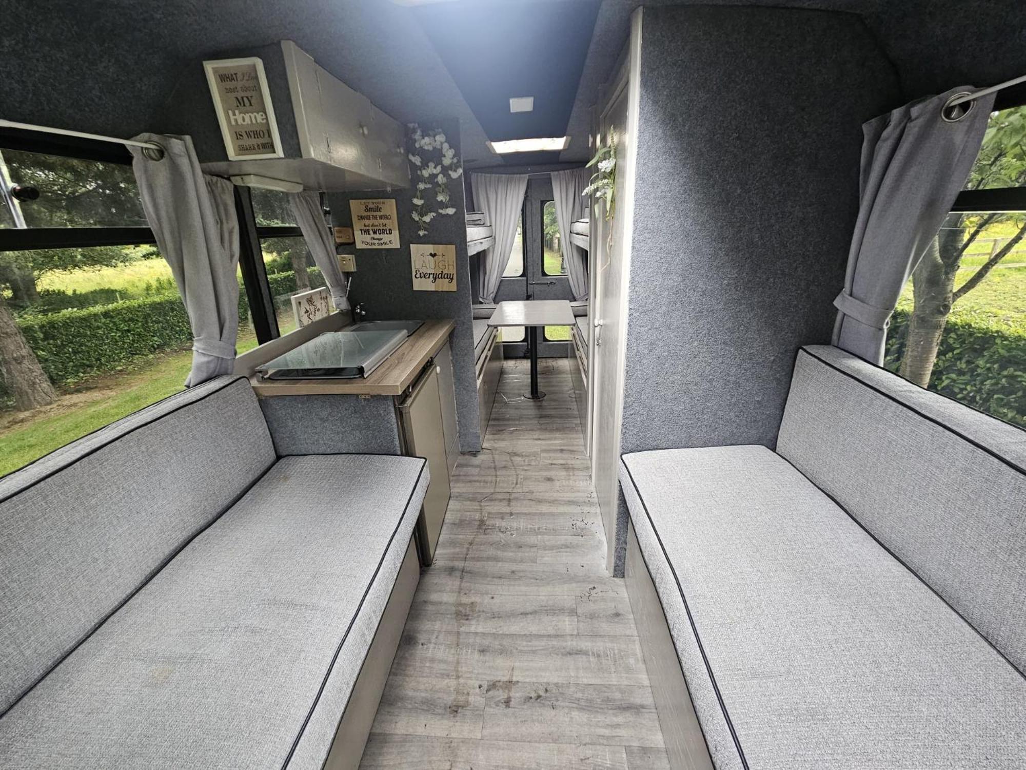 Retro Camper Hire Hotel Dublin Ngoại thất bức ảnh