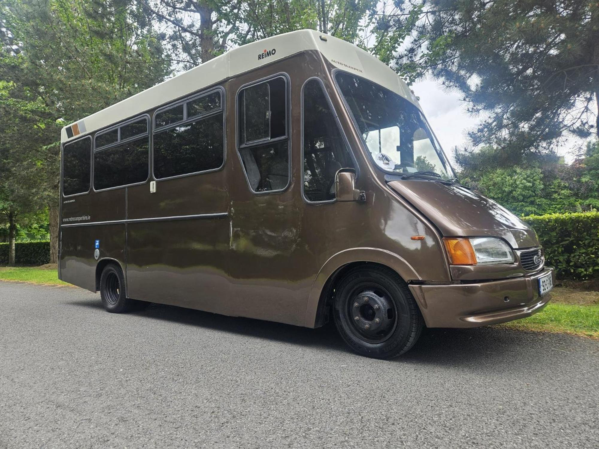 Retro Camper Hire Hotel Dublin Ngoại thất bức ảnh