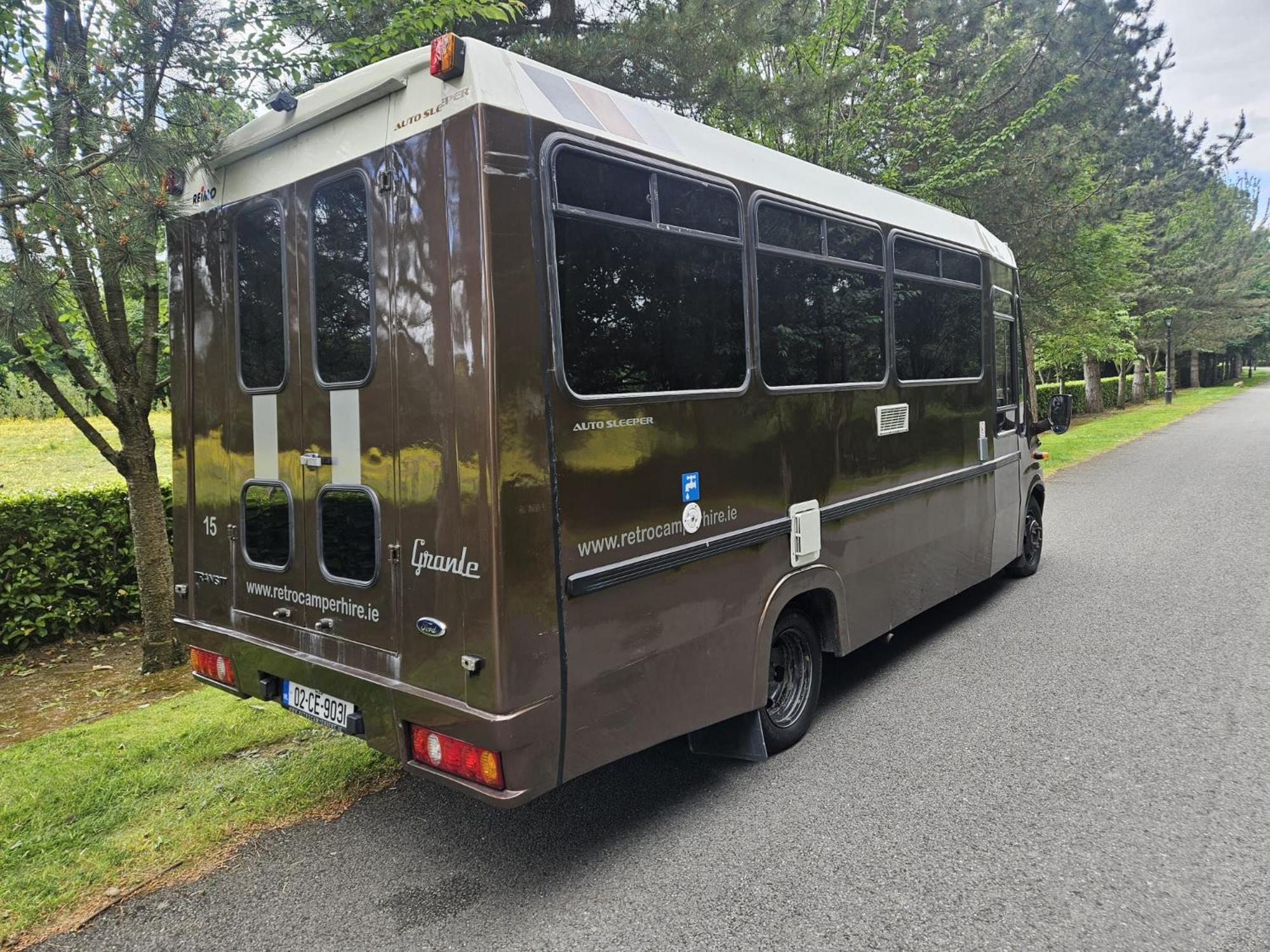 Retro Camper Hire Hotel Dublin Ngoại thất bức ảnh
