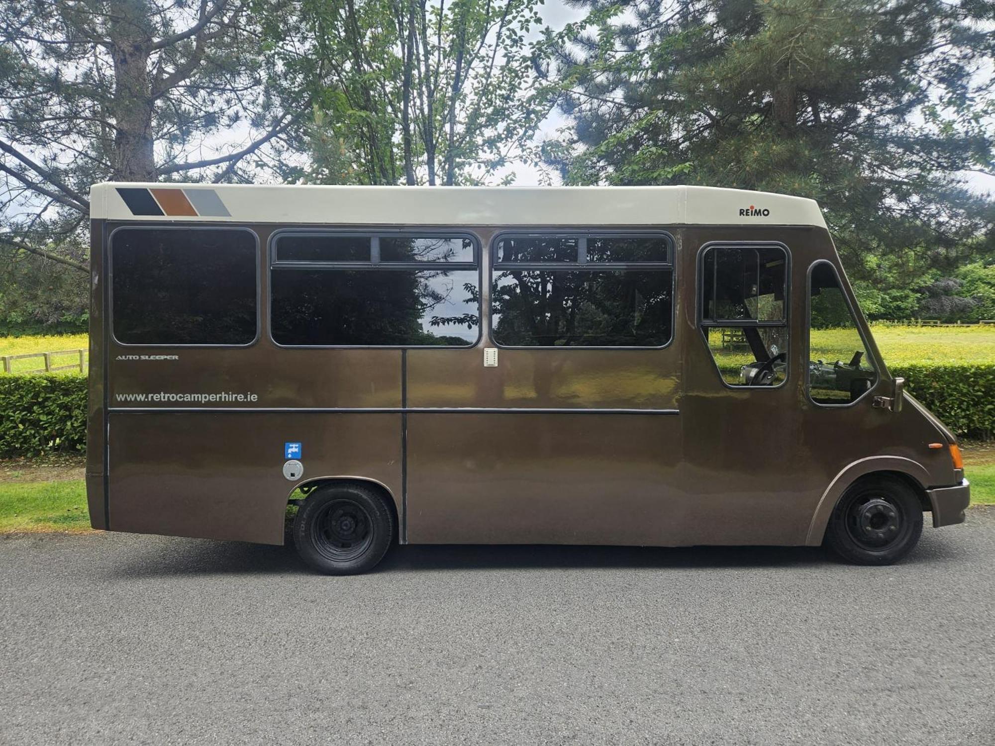 Retro Camper Hire Hotel Dublin Ngoại thất bức ảnh