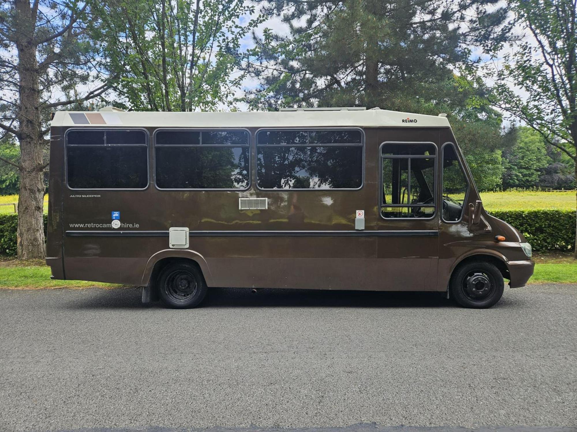 Retro Camper Hire Hotel Dublin Ngoại thất bức ảnh